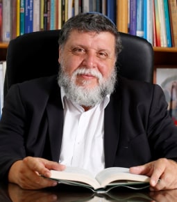 Rabbi Dr. Refael S. Feuerstein Team Member
